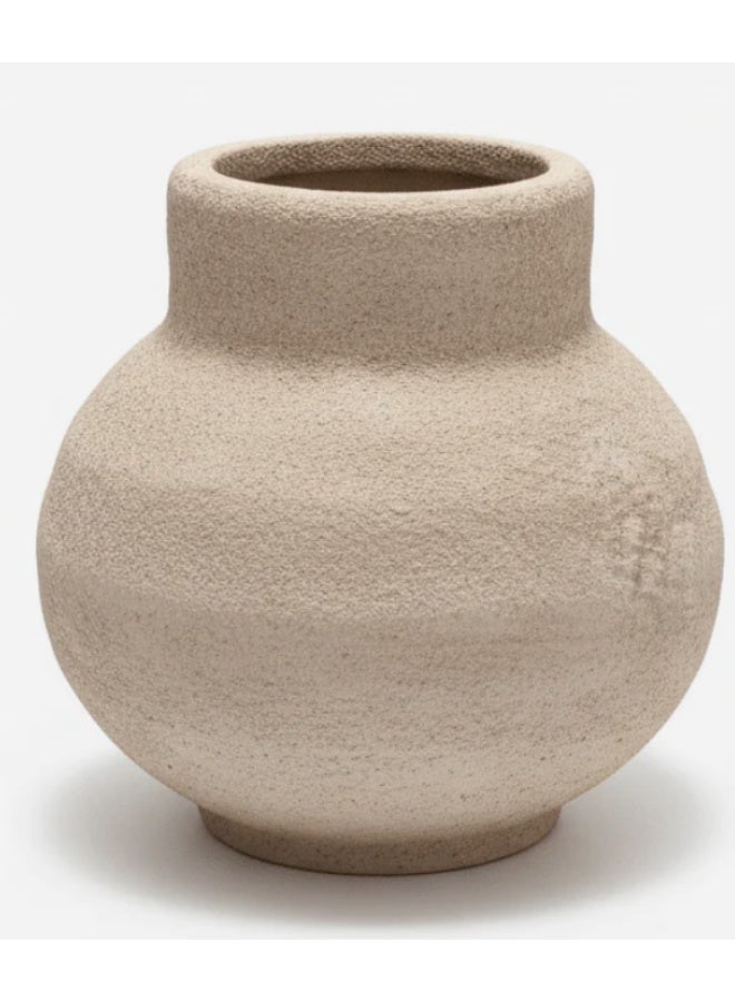 AKDC Luhpar Premium Designer Ceramic Flower Vase – Elegant Beige Sculptural Shape Modern Home Décor, 11 cm - Image 1